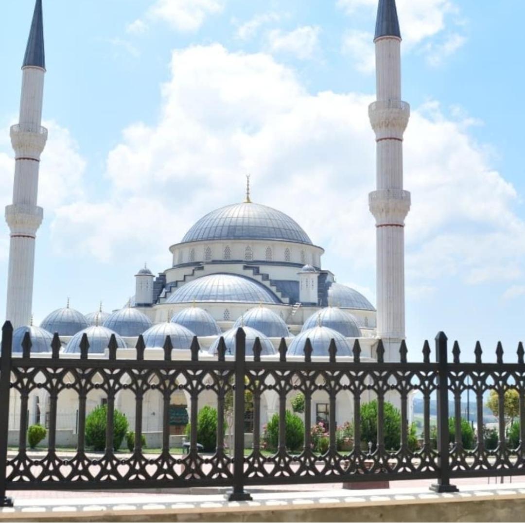 Cami Bahçesi Çevre Çiti